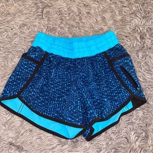Lululemon women shorts size 6